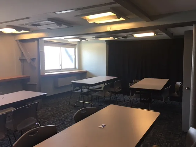 Classroom style setup with pipe and drape in the classroom